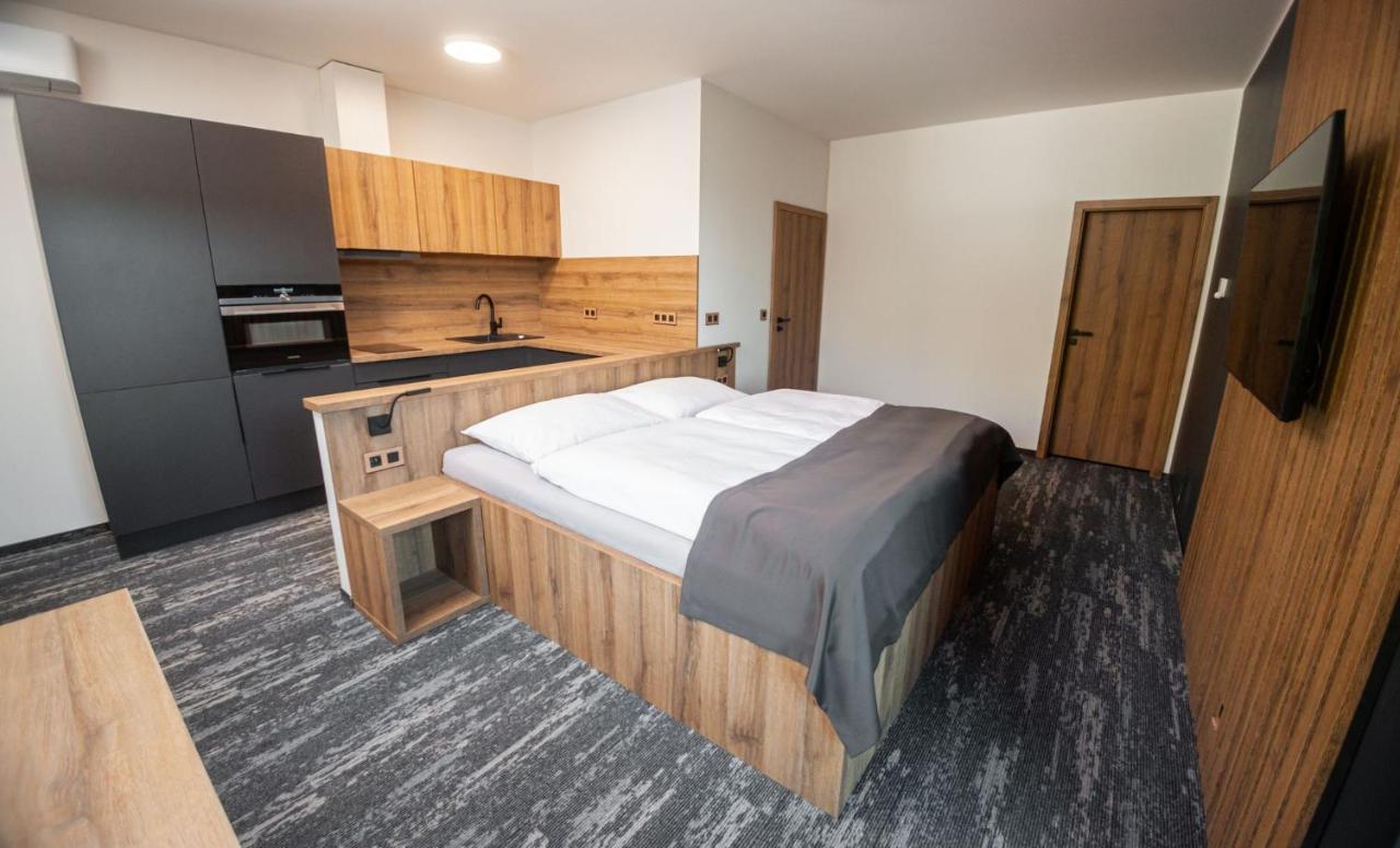 Hotel Kras Jedovnice Dış mekan fotoğraf