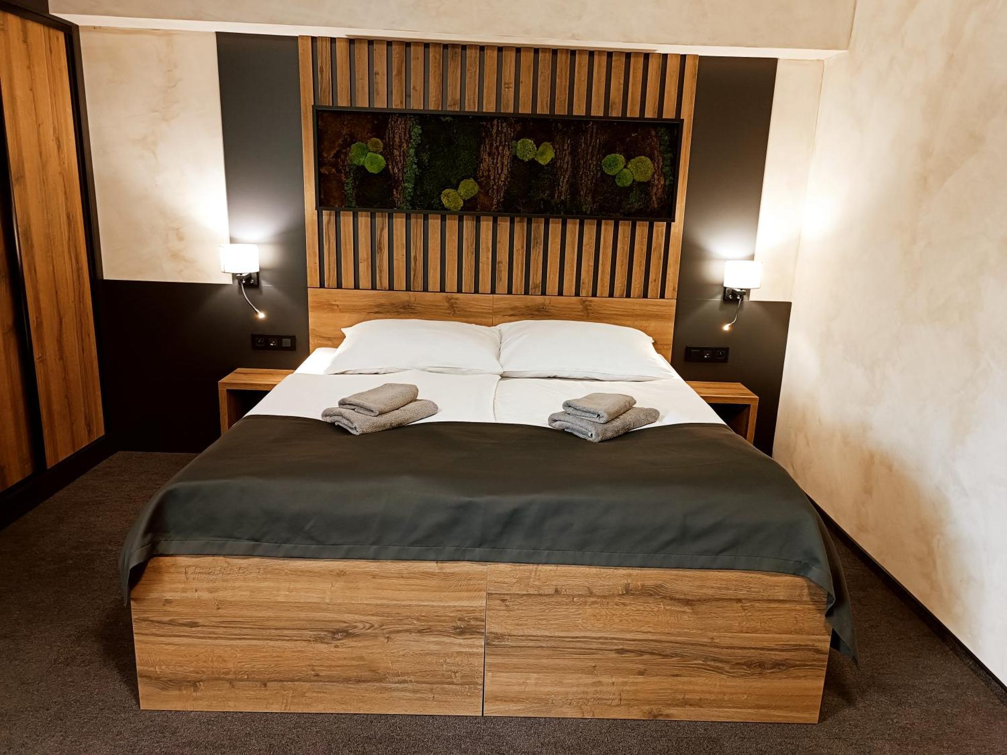 Hotel Kras Jedovnice Dış mekan fotoğraf